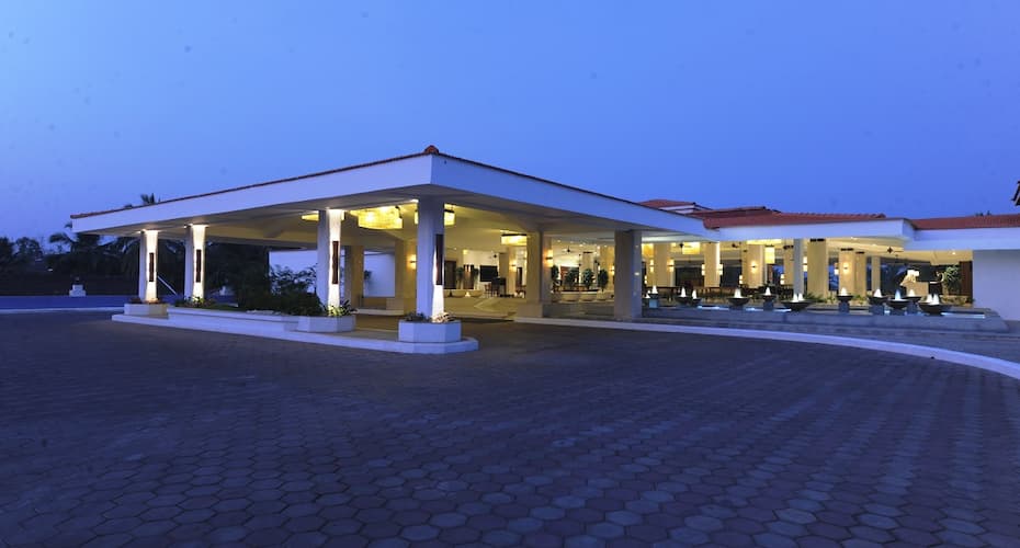 Holiday Inn Resort Goa Goa Price, Reviews, Photos & Address